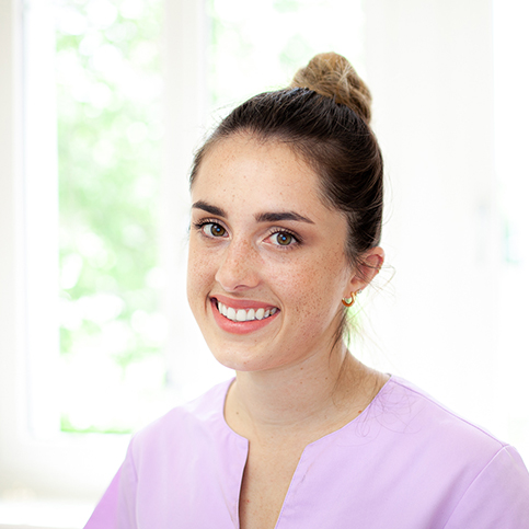 Lucie Pogam, Assistante dentaire au Locle