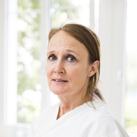 Anna Lindqvist-Stalder, Médecin-dentiste au Locle